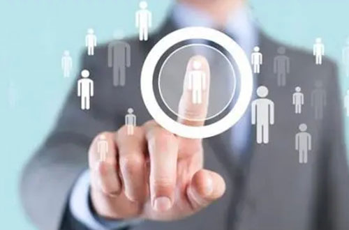 女生畢業選做HR還是選擇獵頭